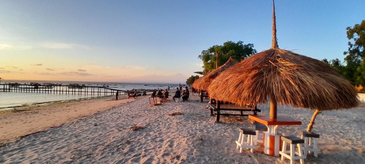 Ekas Beach Guesthouse And Restaurant Dış mekan fotoğraf